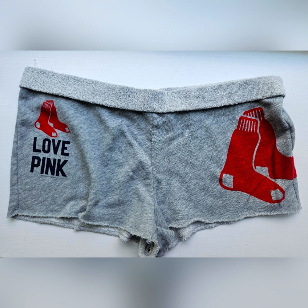 PINK Victoria Secret women Large short red sox *&^